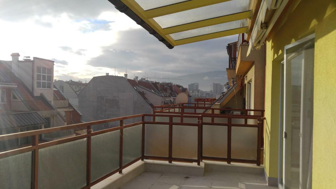 Modern Apartment Sofia Center Dış mekan fotoğraf