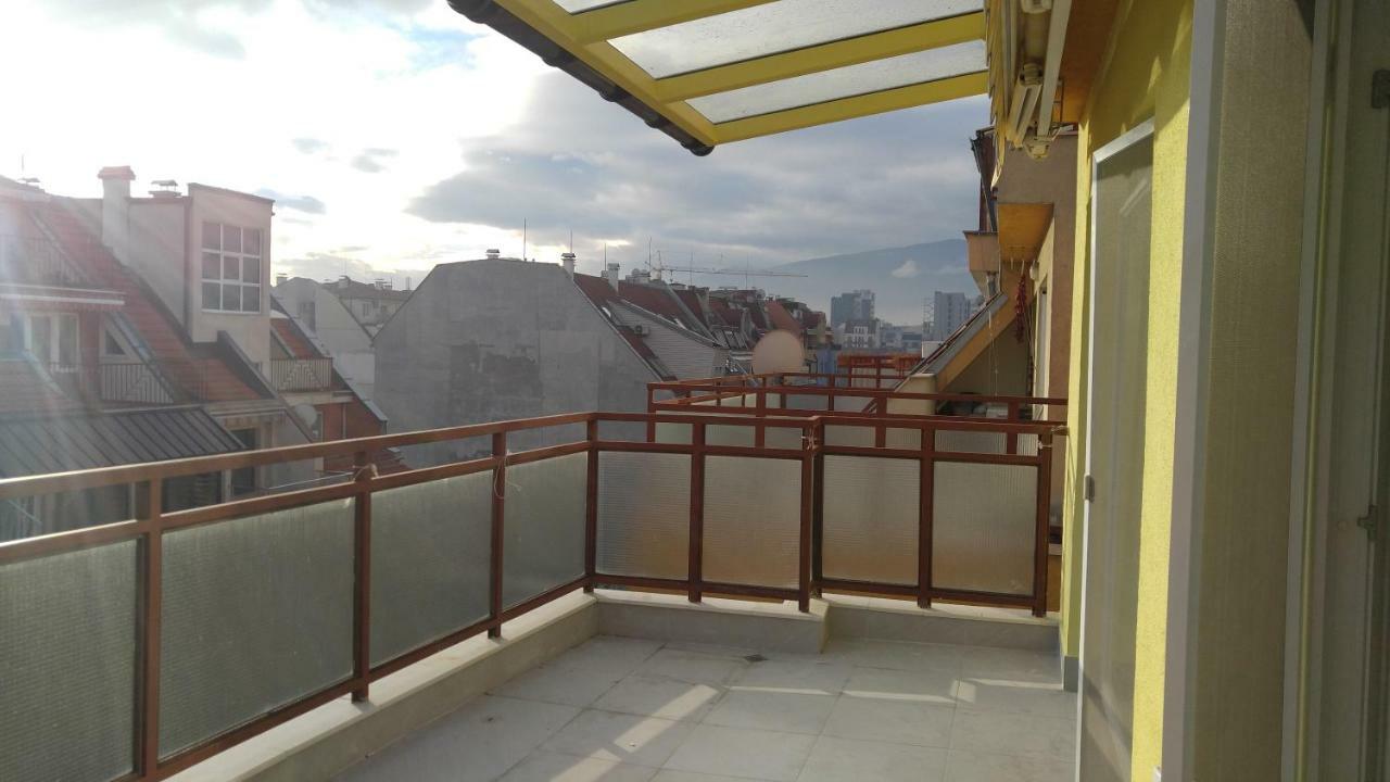 Modern Apartment Sofia Center Dış mekan fotoğraf